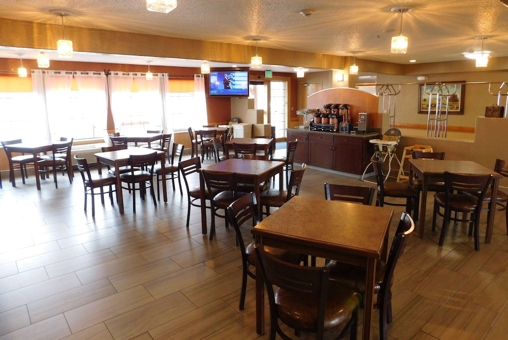 AmericInn by Wyndham Ogallala - photo 23