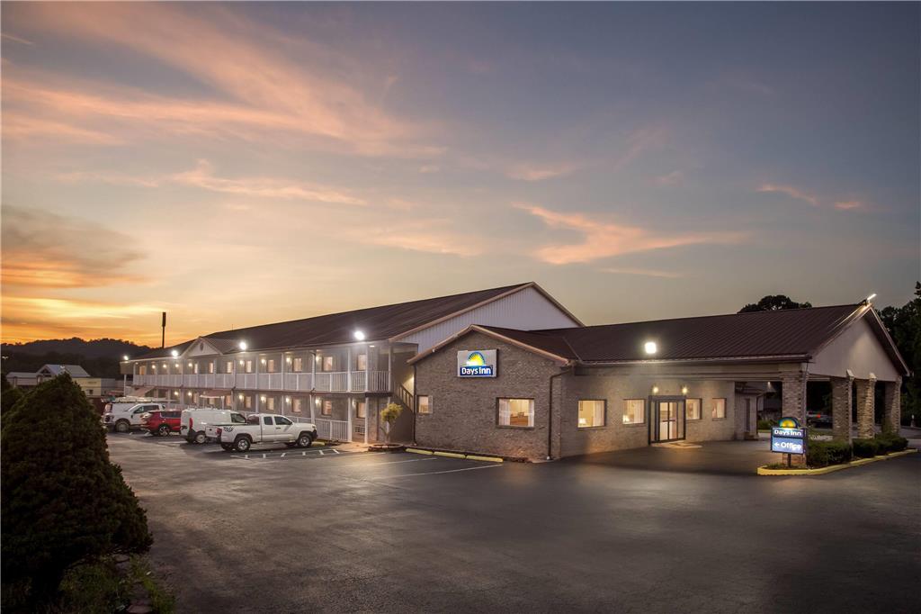 Days Inn by Wyndham Huntington - photo 6
