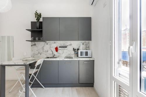 GuestHost Bright Apt 600mt from Viale Zara — 4-Star Luxury Hotel in Milan, Italy