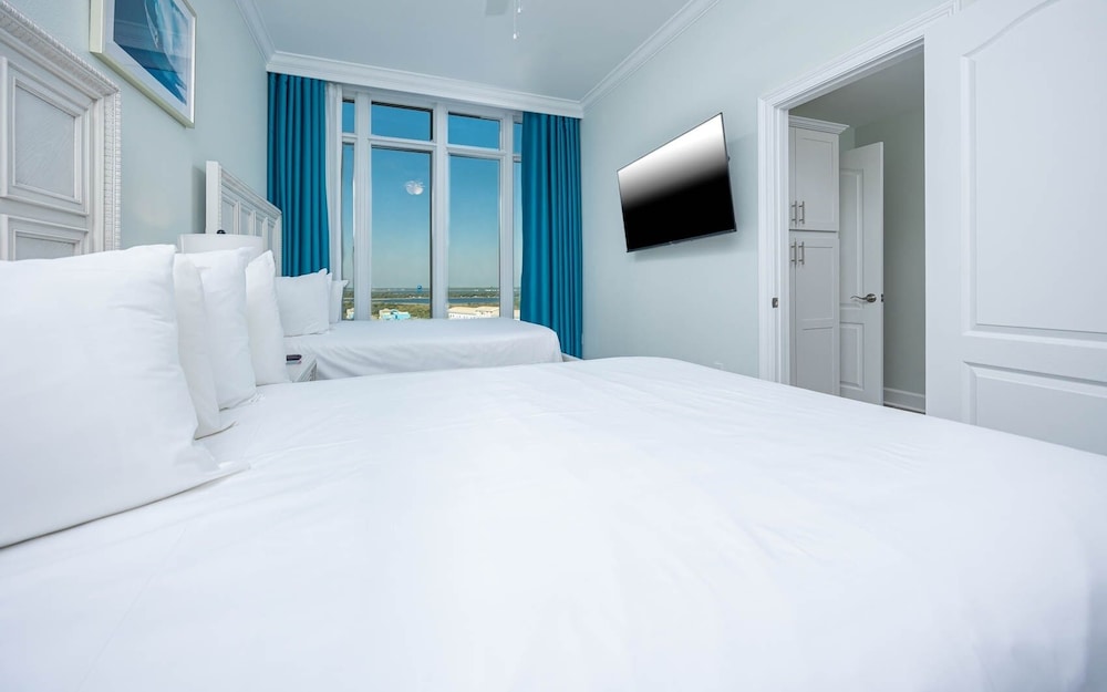 Phoenix Gulf Towers 905 4 Bedroom Condo - photo 10