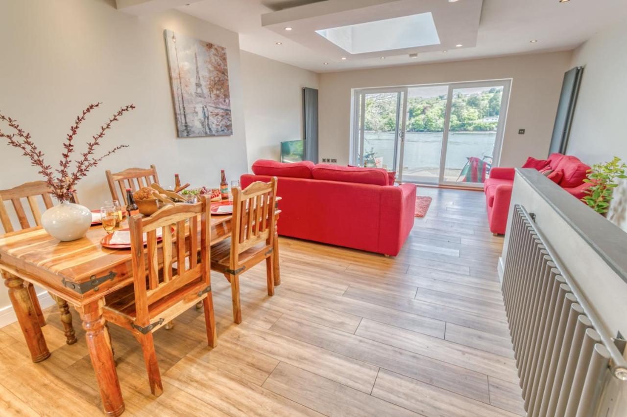 10 Beach Road in Menai Bridge, United Kingdom