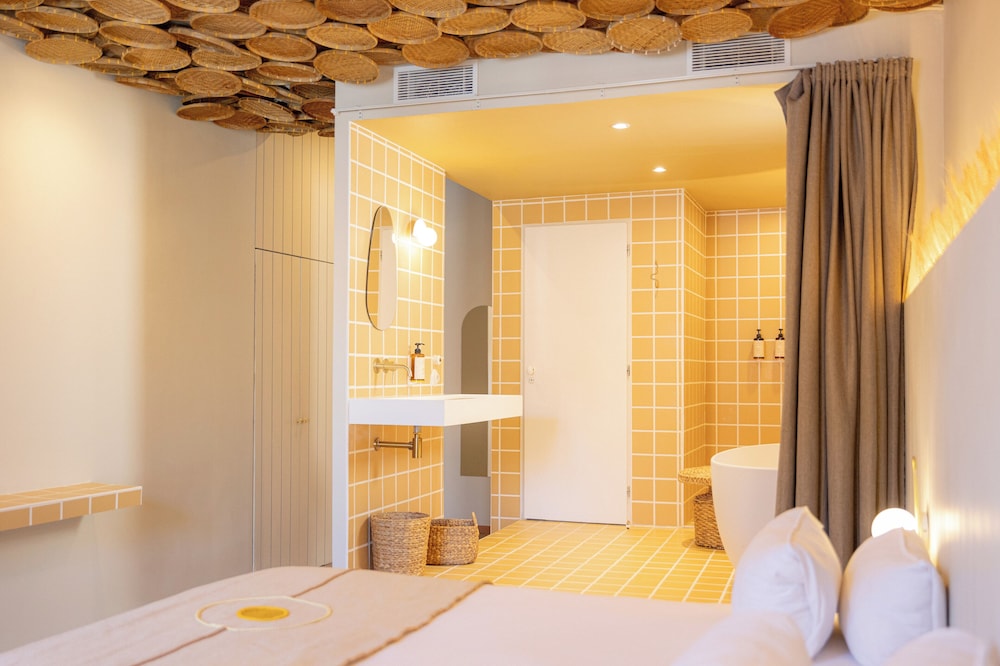Maison Soleil — 4-Star Luxury Hotel in Montpellier, France
