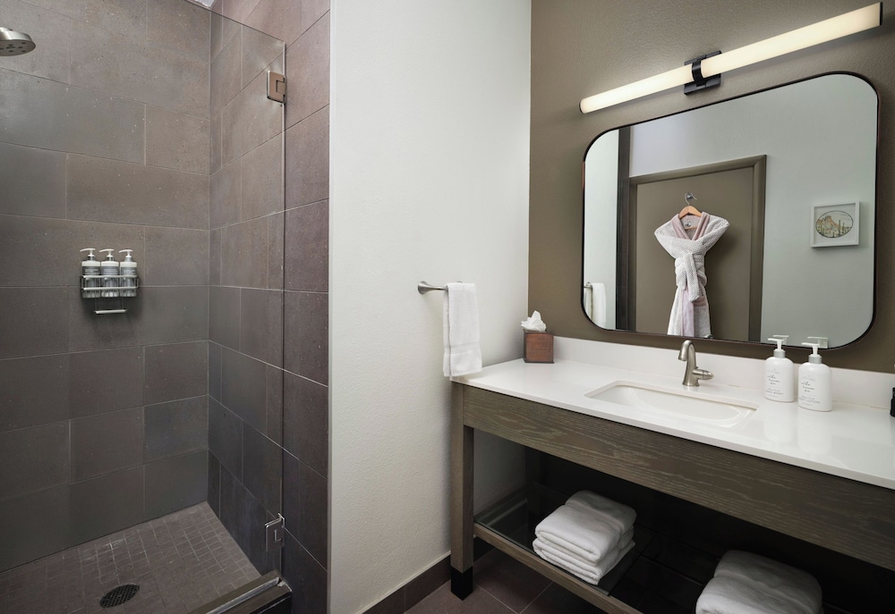 The Wilde Resort and Spa - photo 27
