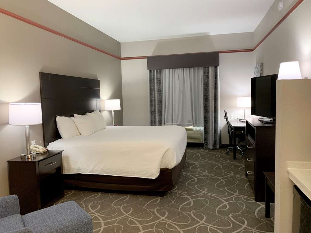 Best Western Limestone Inn & Suites - photo 2