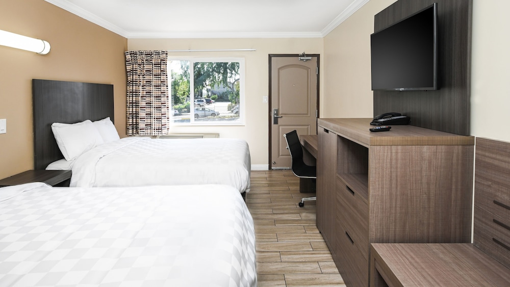 Sea Rock Inn Long Beach - photo 12