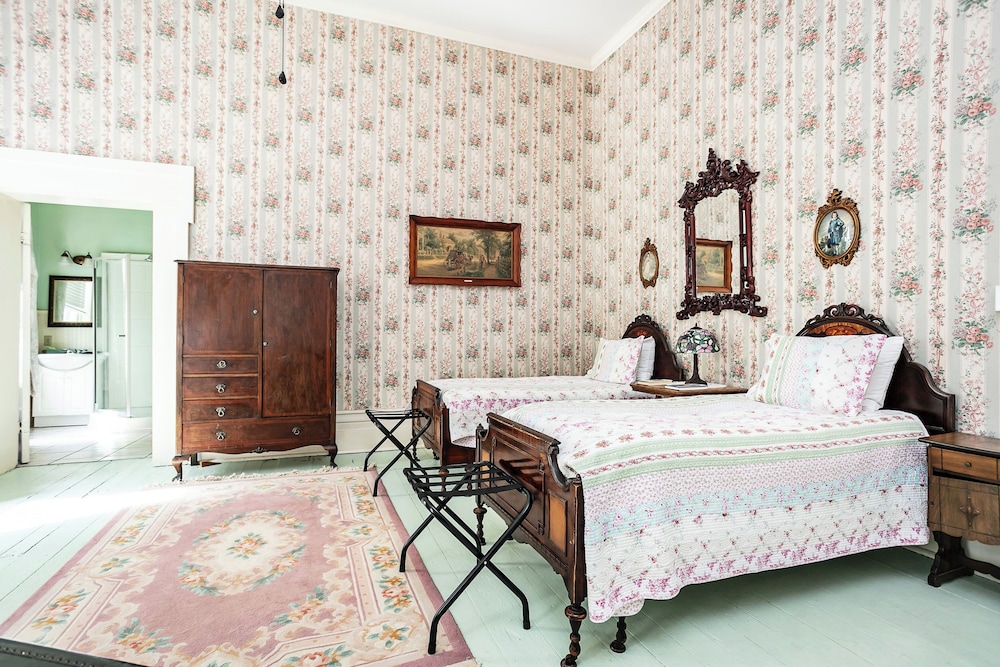 Historic Maple Hill Manor - photo 27