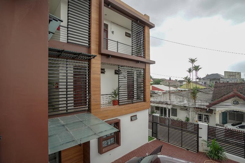 OYO 645 Griya Mas Syariah — hotel in Curug
