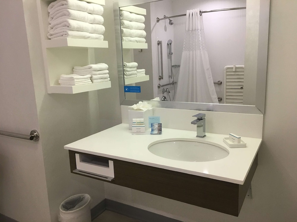Hampton Inn & Suites Dallas The Colony TX - photo 38