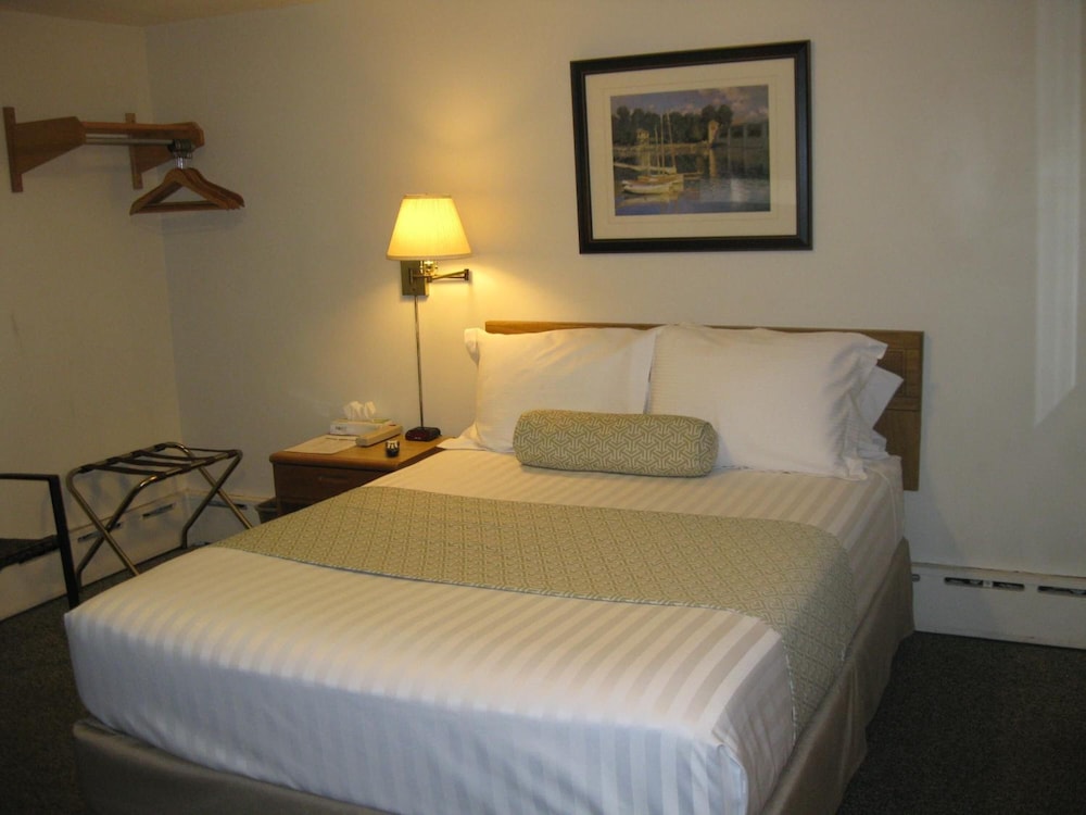 Boyne City Motel - photo 10