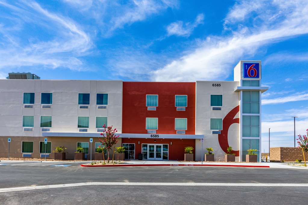 Motel 6 Las Vegas NV Motor Speedway - photo 6