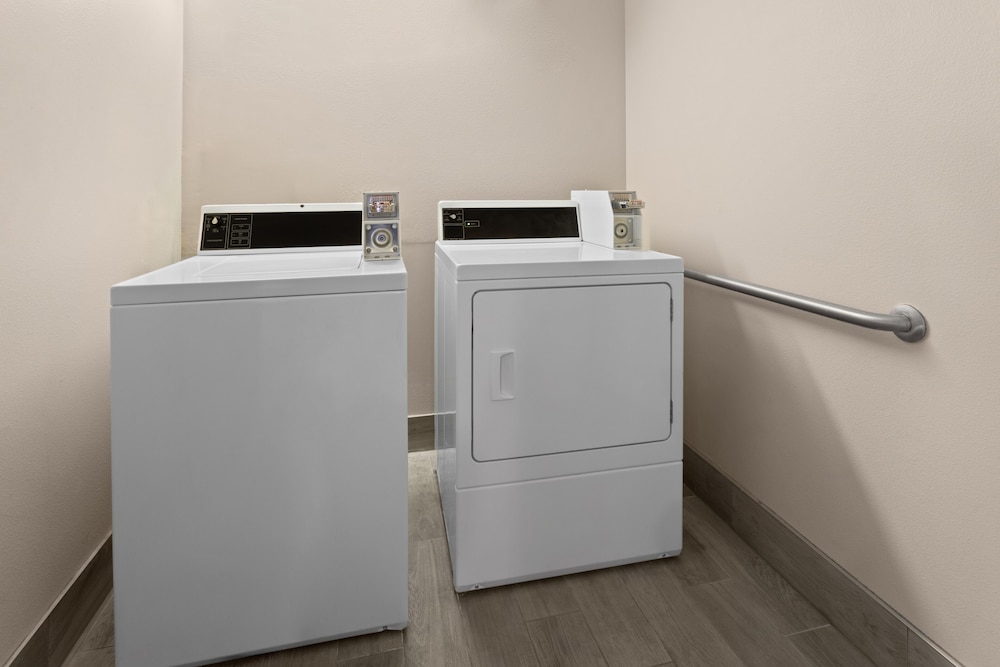 Americas Best Value Inn & Suites Racine - photo 34