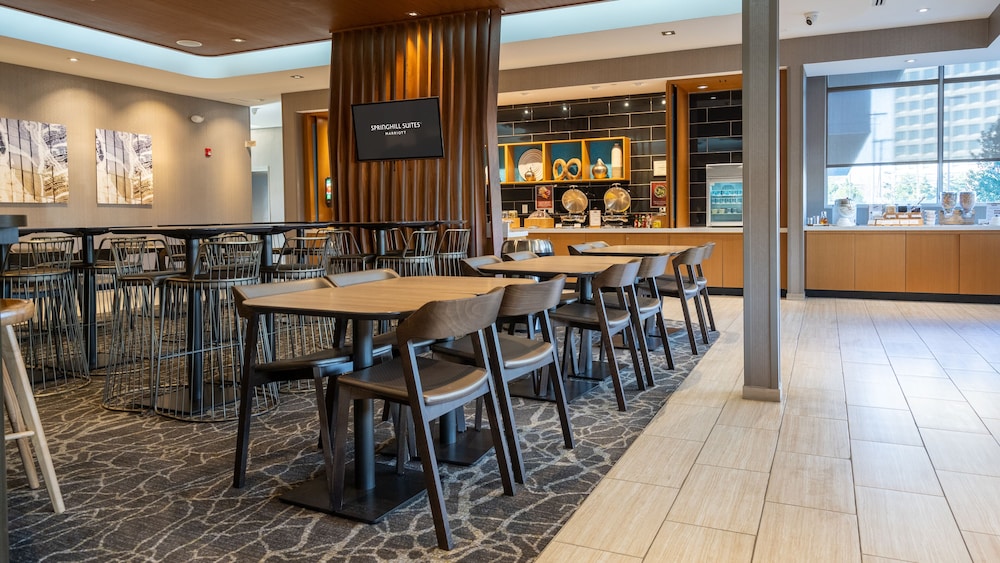 SpringHill Suites by Marriott Woodbridge - photo 30