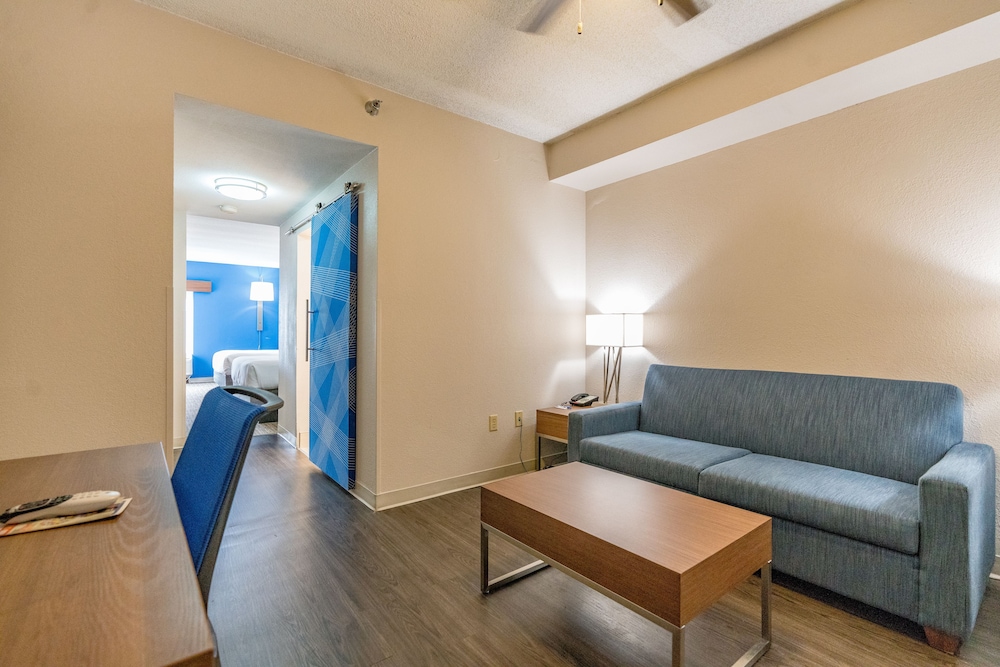 Holiday Inn Express & Suites Nashville Brentwood I 65 by IHG - photo 16