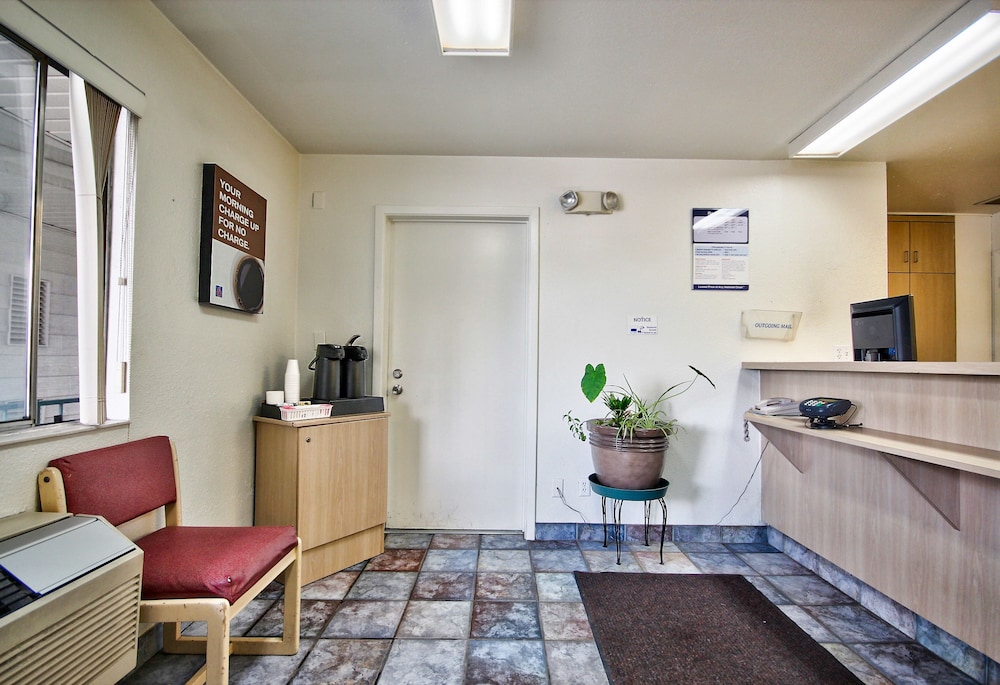 Americas Best Value Inn & Suites Helena - photo 25