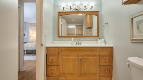 Private Balcony Beach Getaway Coligny - photo 16