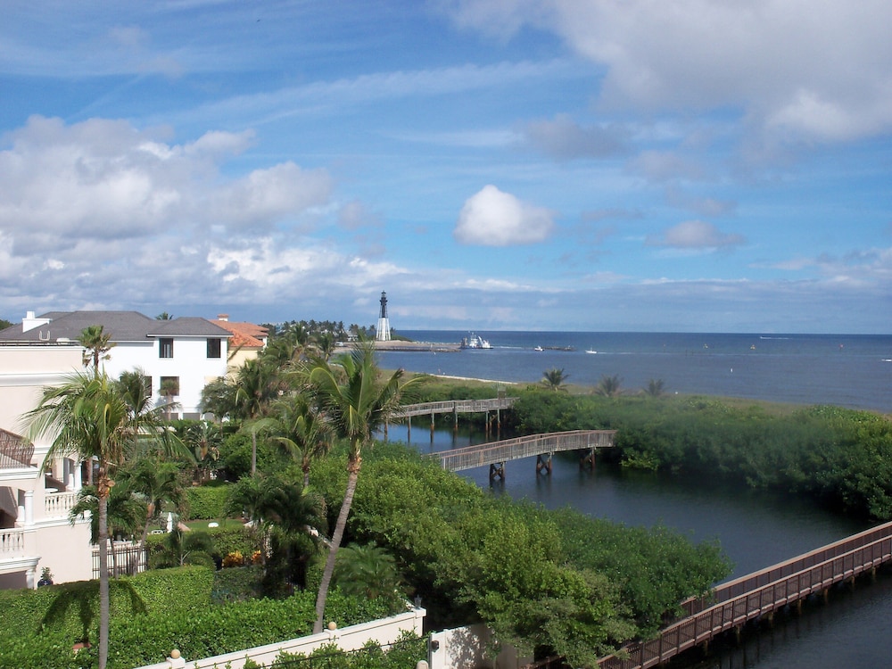 Canada House Beach Club Resort - featured photo