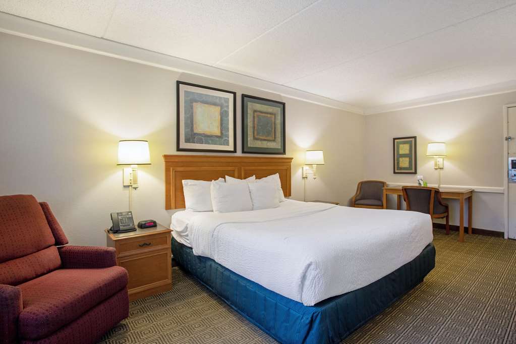 La Quinta Inn Lexington Horse Park - photo 34