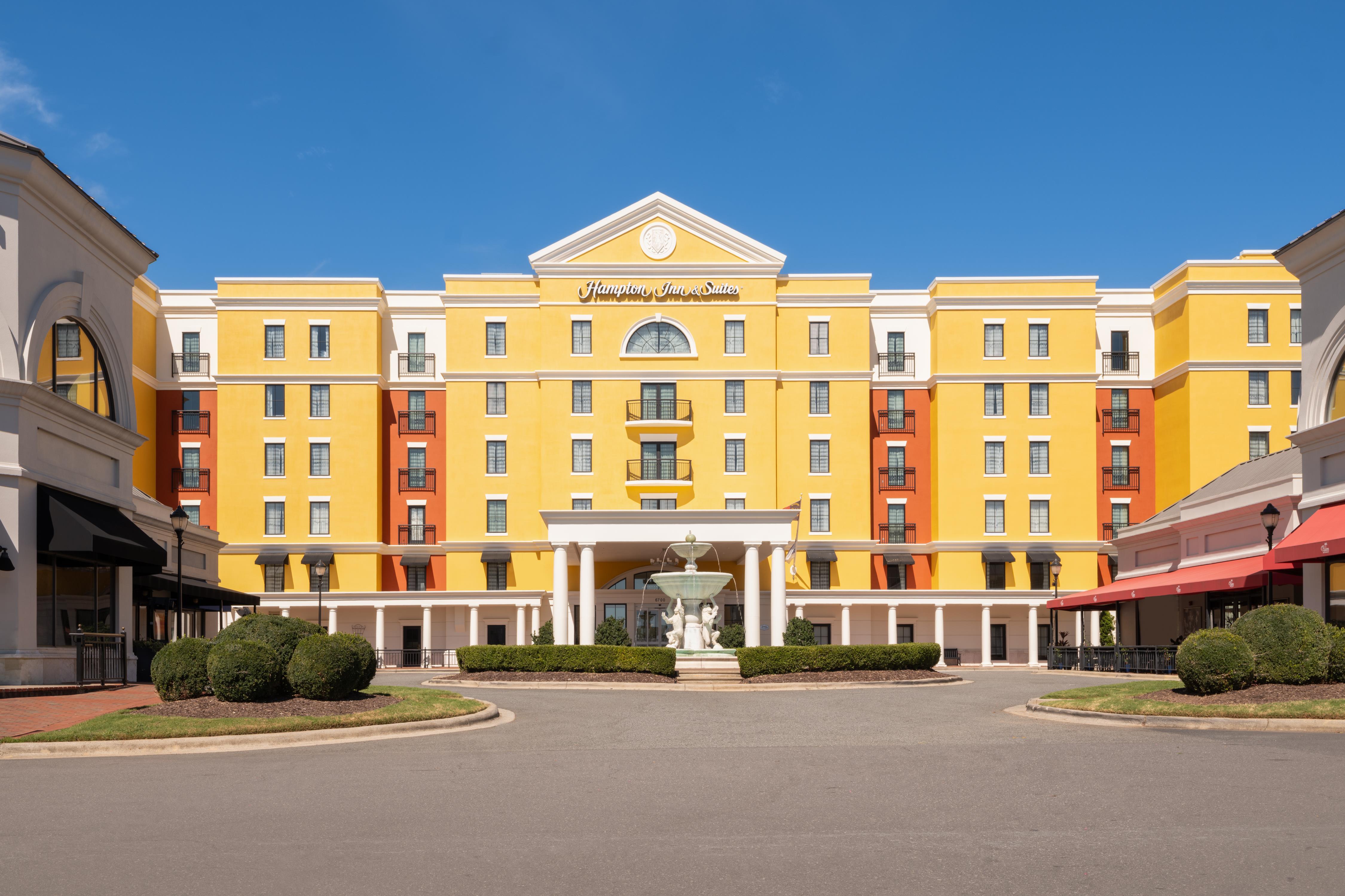 Hampton Inn & Suites Charlotte SouthPark at Phillips Place - photo 2
