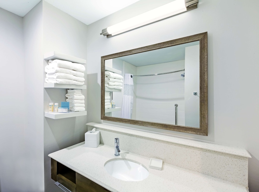 Hampton Inn & Suites Houston Atascocita - photo 55
