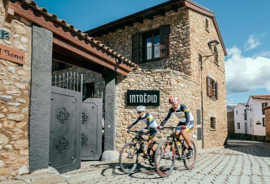 Intrepid Hotel Rural Adults Only — hotel in Bellver De Cerdanya