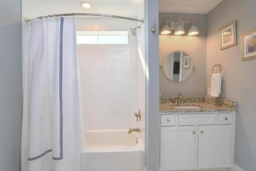 Southern Tides - photo 34