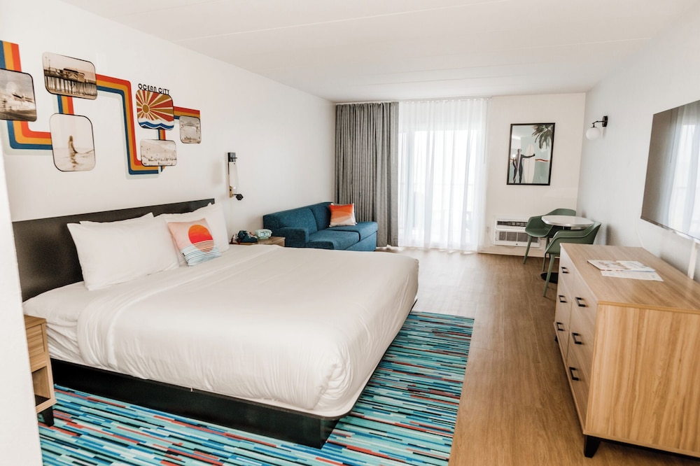 SeaLoft Oceanfront Hotel - photo 10