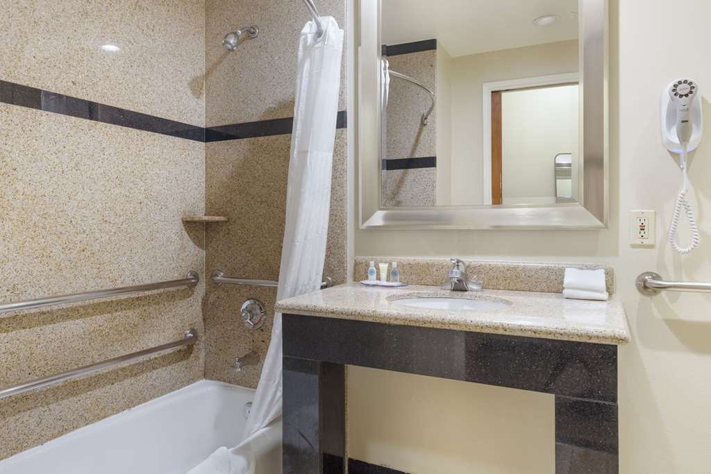 Comfort Suites Oceanside Camp Pendleton Area - photo 8