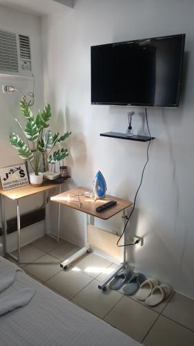 Urban Deca Tower by Jas Airways in Mandaluyong City, Philippines