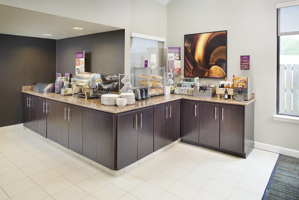 Residence Inn by Marriott Richmond West End - photo 13