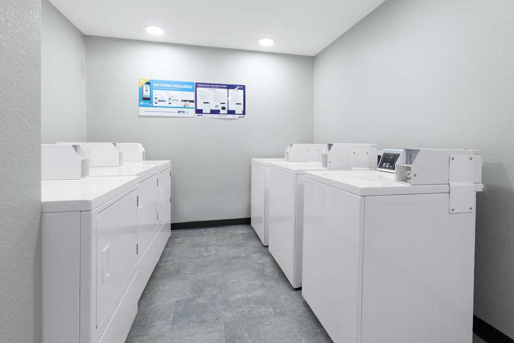 Wingate by Wyndham Wichita Airport - photo 29