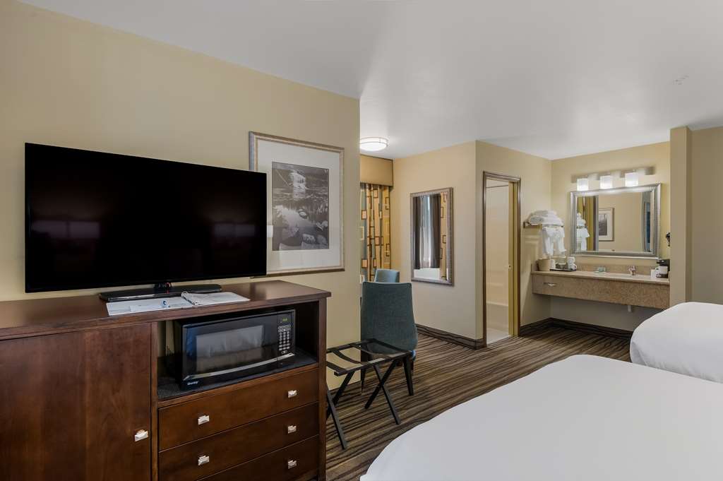 Best Western Cottage Grove Inn - photo 16