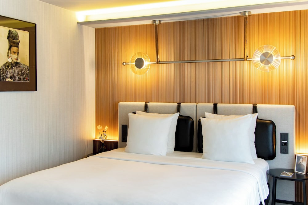 MUZE Hotel Düsseldorf Handwritten Collection — 4-Star Luxury Hotel in Duesseldorf, Germany