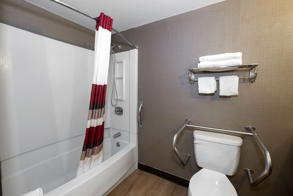 Red Roof Inn Fulton - photo 47
