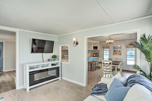 Jensen Beach Home with Private Beach Access — 4-Star Luxury Hotel in Jensen Beach, United States