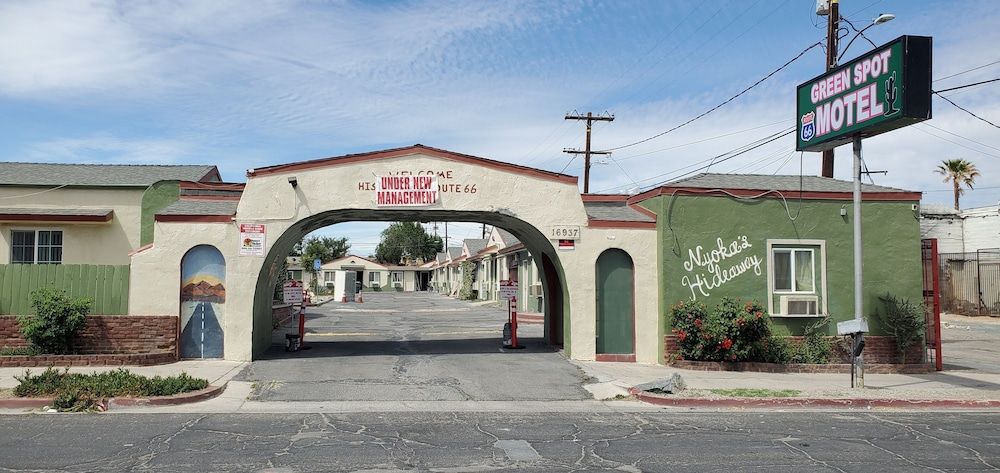 Green spot motel - photo 14