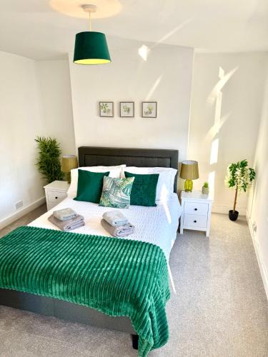 2 bedroom house in Cheltenham town centre — 4-Star Luxury Hotel in Cheltenham, United Kingdom