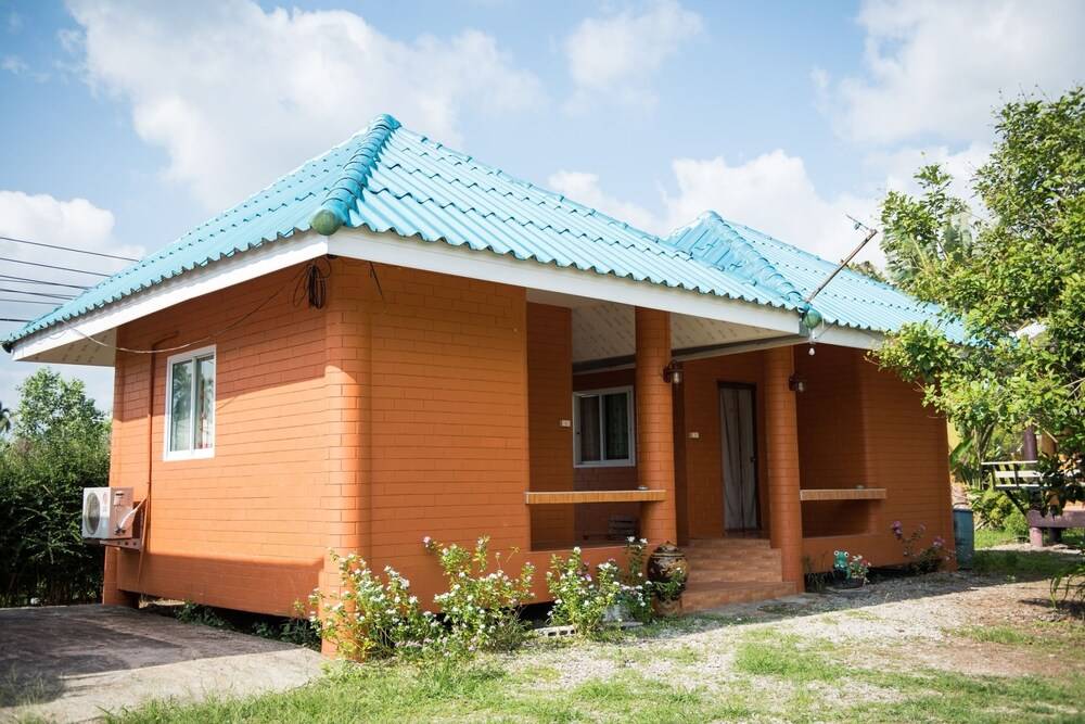 Baanngau 3 Season Resort in Tha Mai, Thailand