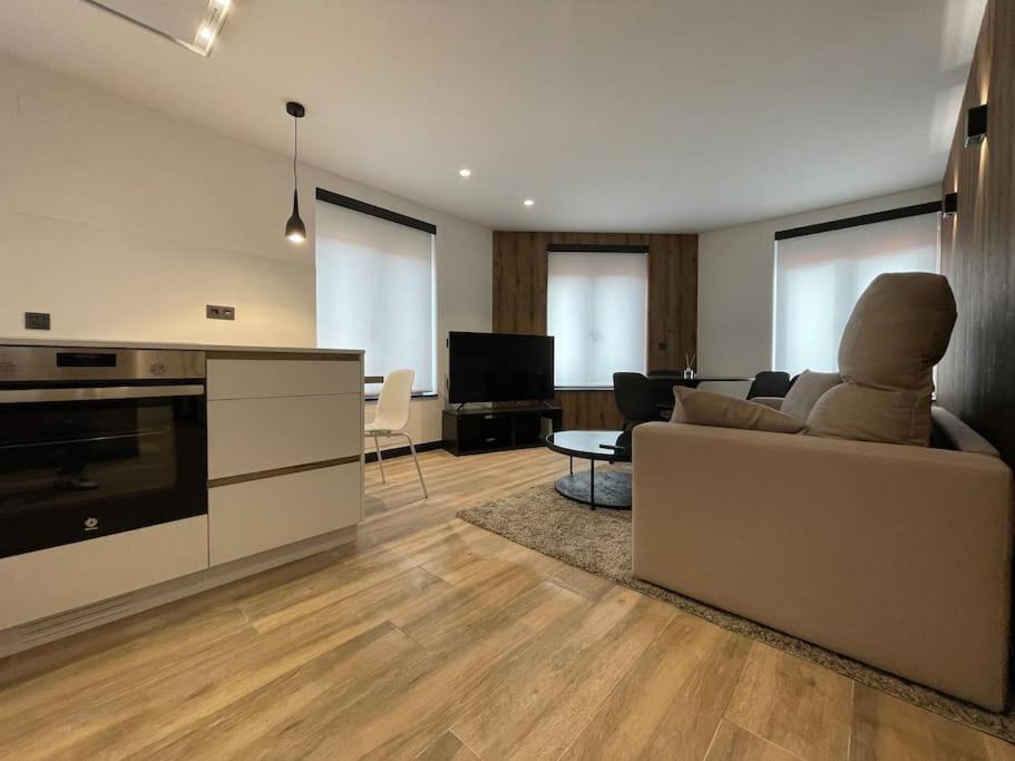 Mk77 Leon Serranos in Leon, Spain