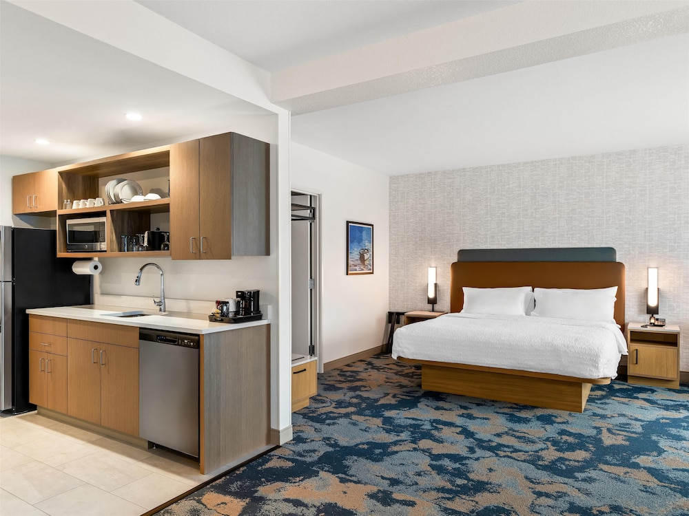 Hampton Inn by Hilton St Ignace Lakefront Mackinac - photo 20