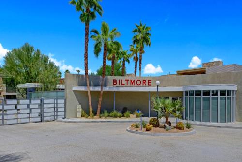 Biltmore Chic by Oranj Palm in Palm Springs, United States