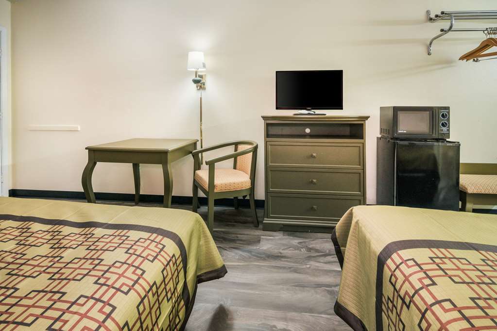 Rodeway Inn Ranger I 20 - photo 19