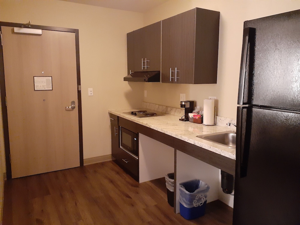 Simple Suites Boise Airport - photo 15