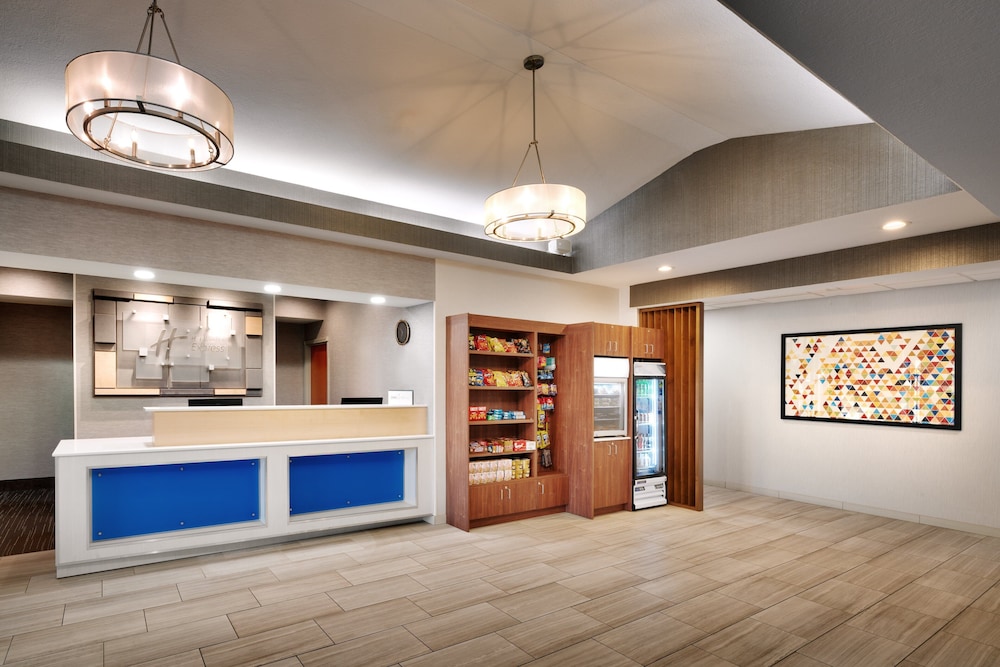 Holiday Inn Express Mitchell by IHG - photo 43