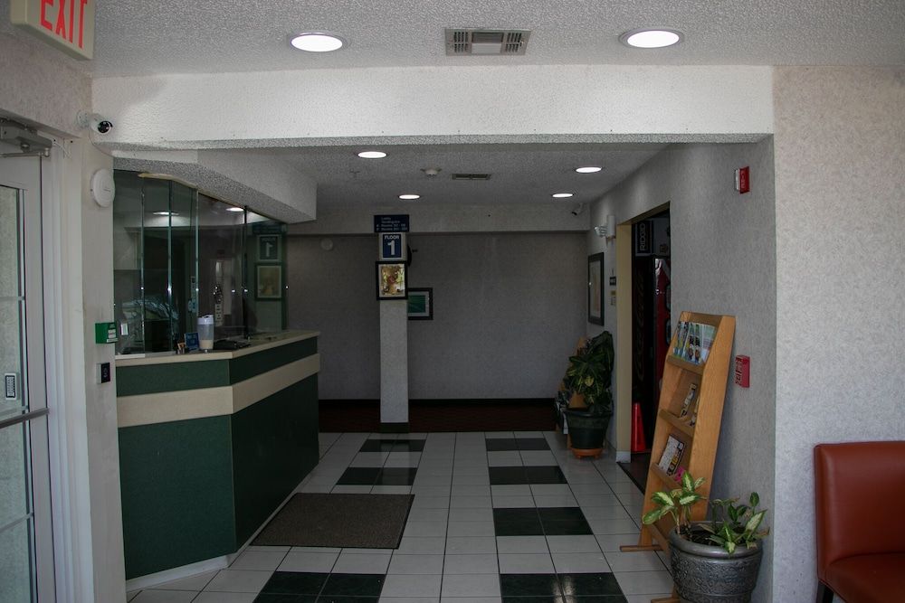 Classic Inn - photo 15