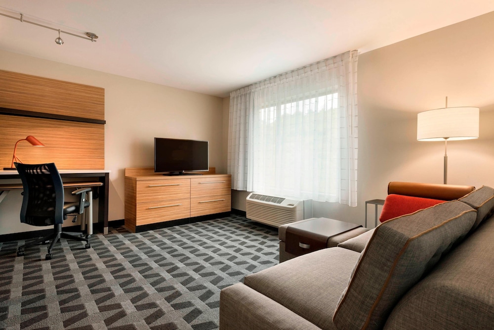 TownePlace Suites Pittsburgh Airport Robinson Township - photo 13