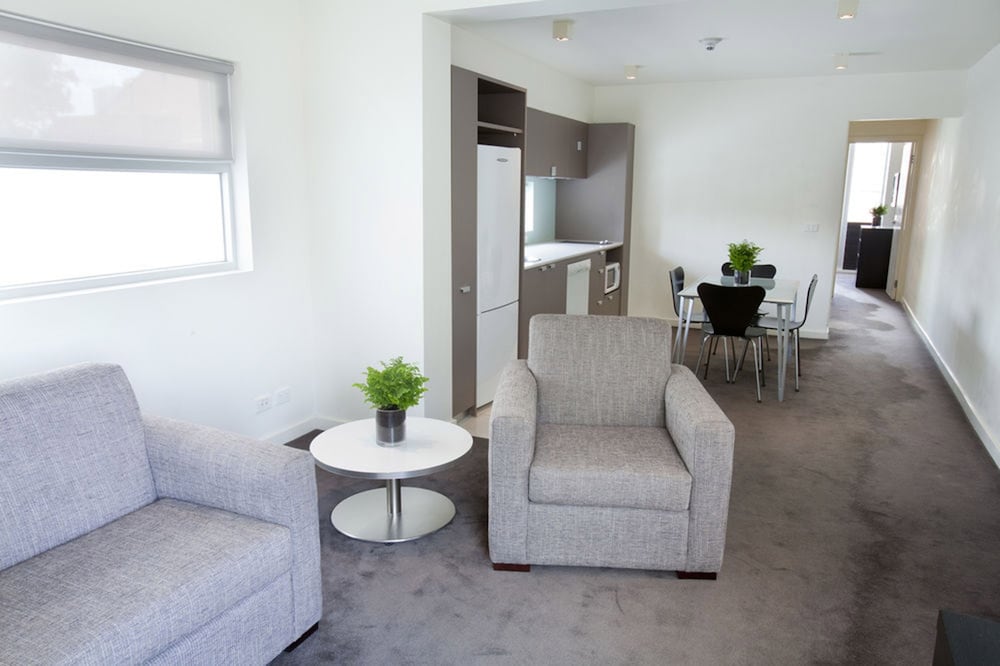 Cosmopolitan Hotel And Apartments — Saint Kilda