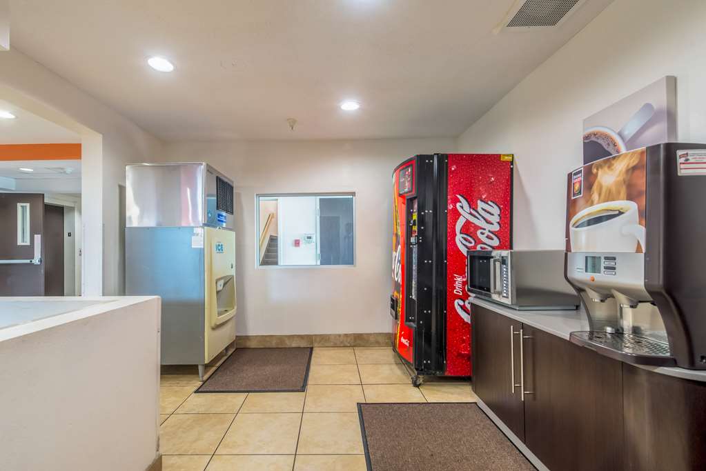 Motel 6 Indianapolis Carmel - photo 25