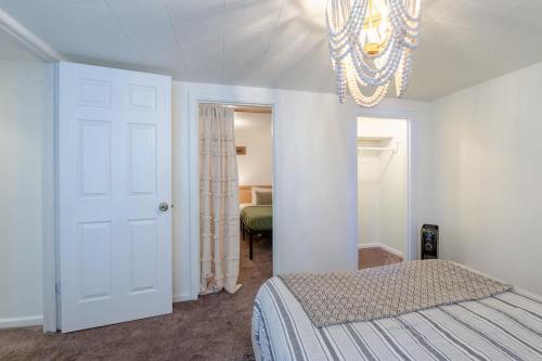 Stylish Bright 4br Close To Whitworth — Spokane