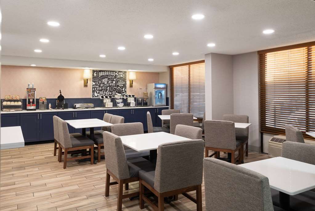 AmericInn by Wyndham Casper Event Center Area - photo 17