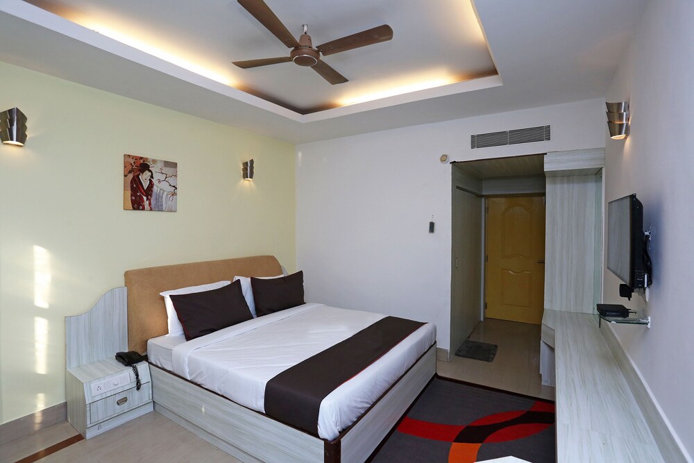 Collection O 186 Hotel Triple C in Cuttack, India